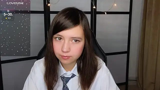 Lina Brownie online show from October 28, 1:22 am