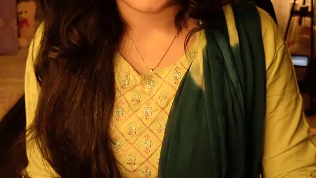Spice-Summi online show from August 3, 6:57 pm