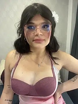 dayis butera online show from July 25, 12:45 pm