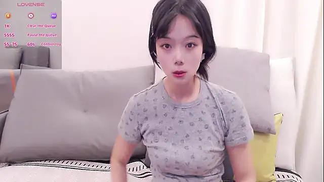 stella lolio online show from July 29, 9:31 am