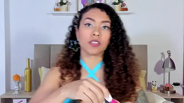 Zoe Gruber online show from March 13, 12:02 am