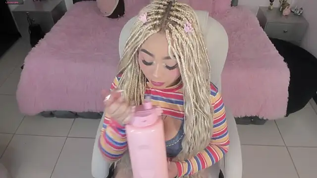 conny  curly online show from July 5, 12:11 pm