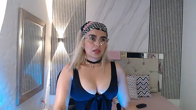 ashley  tylor online show from July 24, 7:44 pm