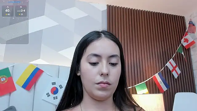 Julietasantos   online show from June 24, 6:40 pm