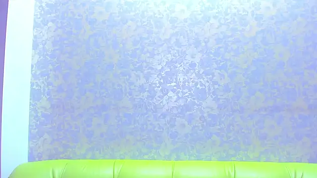 Vanessa Florence online show from May 3, 1:20 am