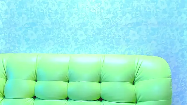 Vanessa Florence online show from July 24, 1:25 am