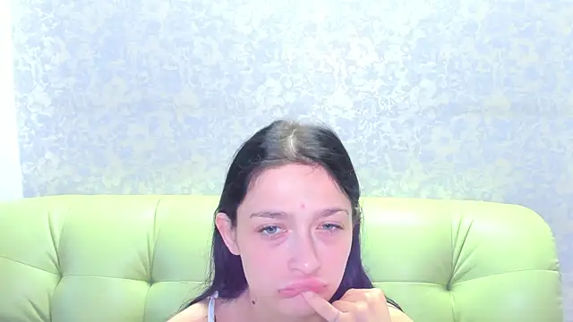 Vanessa Florence online show from June 18, 1:07 am