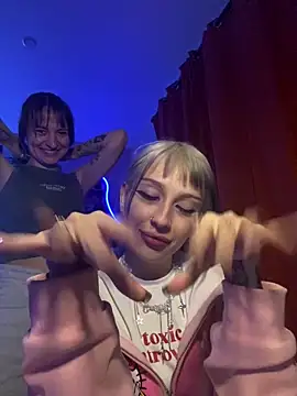 Dooubletroublee online show from November 13, 11:26 pm