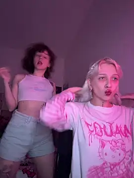 Dooubletroublee online show from May 12, 1:58 am