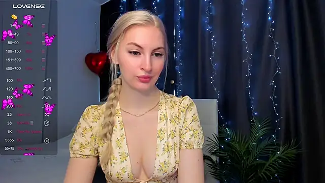 Snapshot of Kimmy_powell chatting on September 18, 3:27 am Kimmy powell online show from September 18, 3:27 am