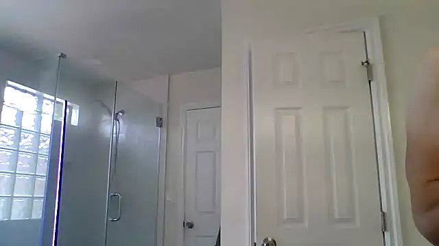 El Gizmo online show from April 25, 9:12 pm