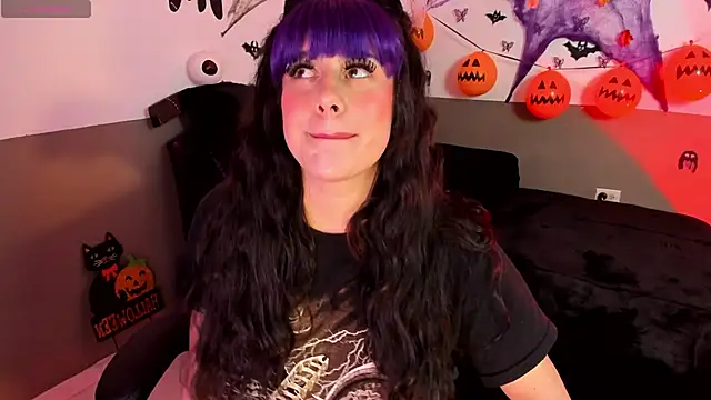 Snapshot of Missmonserrat chatting on October 22, 4:50 am Missmonserrat online show from October 22, 4:50 am