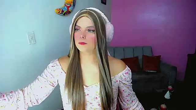 Snapshot of SweetKim21 chatting on October 12, 3:20 am SweetKim21 online show from October 12, 3:20 am