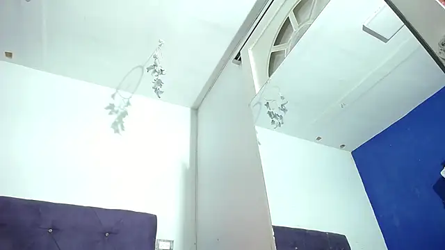 Squirter pussybomb online show from November 13, 6:23 am