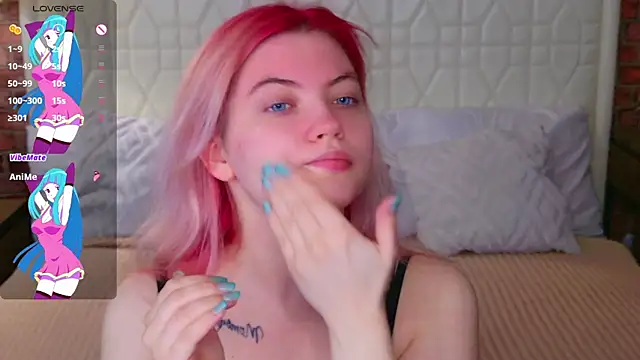 Lisa Adam online show from February 5, 4:10 pm