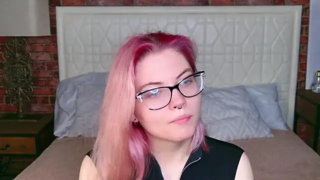 Snapshot of Lisa_Adam chatting on October 9, 6:01 pm Lisa Adam online show from October 9, 6:01 pm