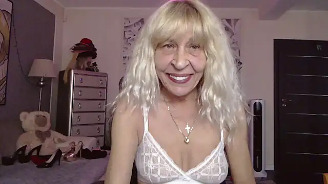 HornyMilf 555 online show from September 15, 2:03 pm