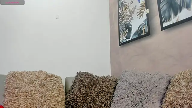 DahianaLincoln online show from October 25, 1:13 am