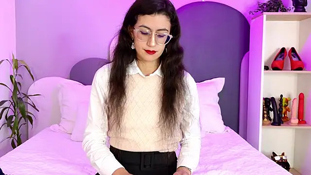 SophieGomez22 online show from June 6, 11:38 am