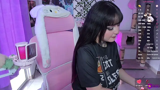 MaddyFooxx online show from April 29, 10:26 pm