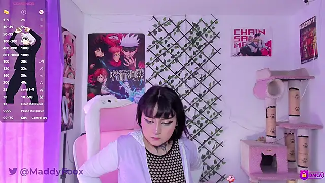 MaddyFooxx online show from April 30, 10:03 pm