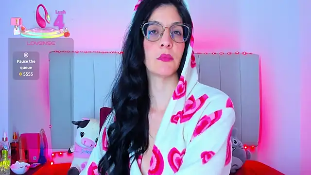 caro lyne  online show from June 16, 5:58 pm