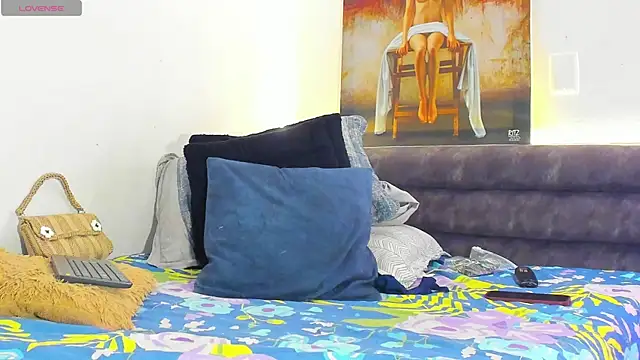 marianaa90 online show from June 13, 4:15 pm