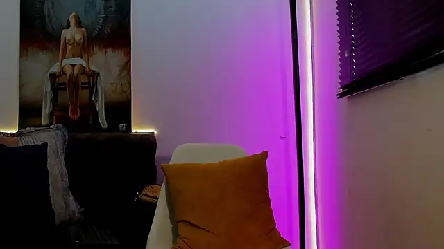 marianaa90 online show from August 3, 2:12 pm