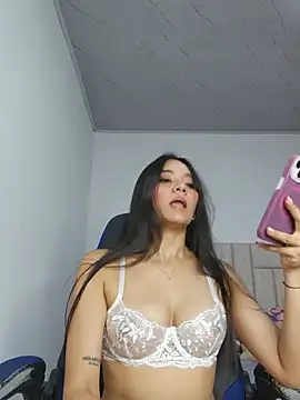 anny vittar online show from July 3, 2:39 am