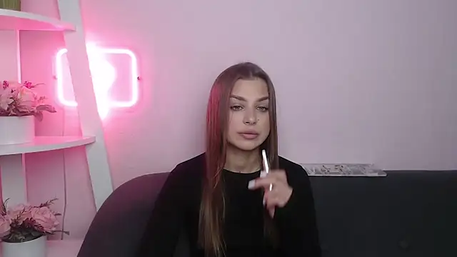 MilanaAngelAs online show from November 21, 1:46 pm