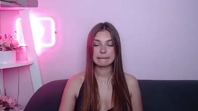 MilanaAngelAs online show from July 25, 5:03 am
