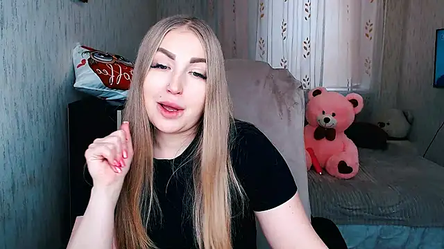  KittyBoo online show from March 6, 6:30 am