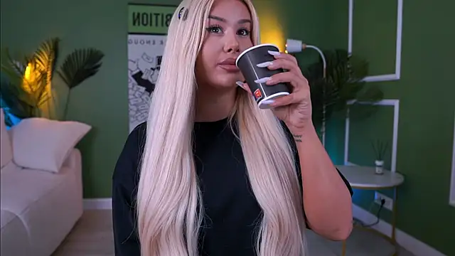EvaZane online show from May 22, 10:24 am