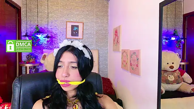 Snapshot of REDHOTTER_ chatting on September 15, 7:54 pm REDHOTTER online show from September 15, 7:54 pm