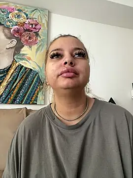 AllysonK online show from July 19, 11:01 am