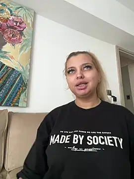 AllysonK online show from July 17, 12:42 pm