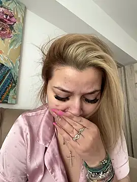 AllysonK online show from March 14, 11:33 am