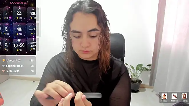 maryluna95 online show from July 16, 4:44 pm