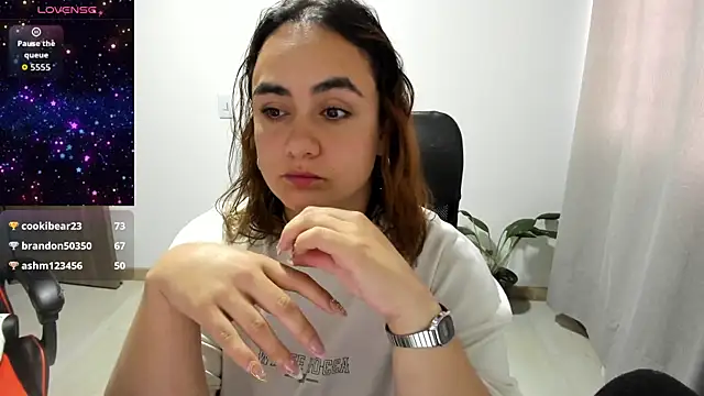 maryluna95 online show from July 30, 9:37 pm