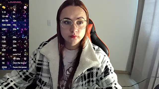Snapshot of maryluna95 chatting on October 14, 4:20 pm maryluna95 online show from October 14, 4:20 pm