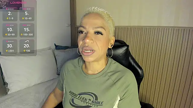 summer night  online show from November 7, 11:49 am