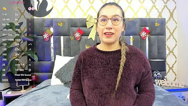 RubbyTaylor online show from December 1, 2:42 pm