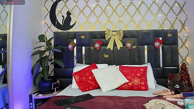 RubbyTaylor online show from December 15, 2:33 pm