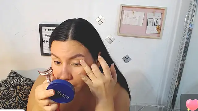 Mia  reys online show from November 14, 12:38 pm