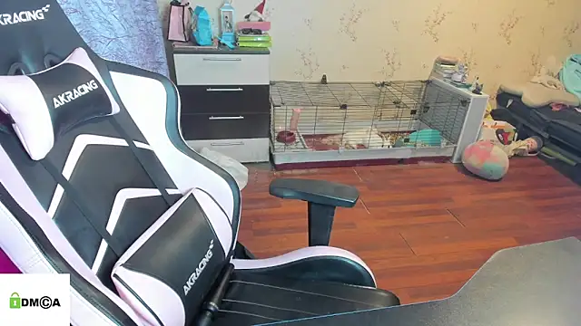 Crazy forest fairy online show from February 2, 12:20 am