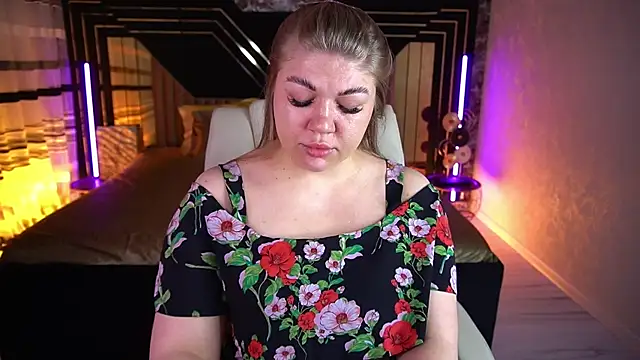 GabbieJay online show from July 21, 12:39 pm