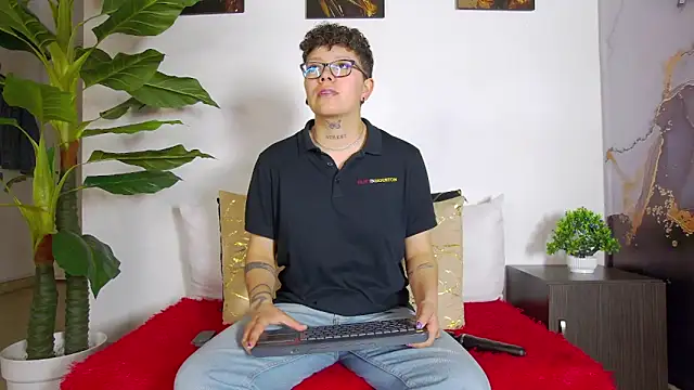 alex noa online show from February 2, 7:35 pm