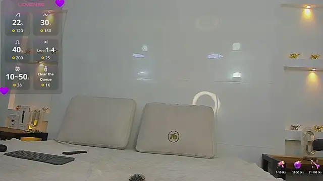 Dalia-Prada online show from July 7, 4:04 am