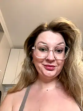 Snapshot of Teya_moon_ chatting on September 19, 5:12 pm Teya moon online show from September 19, 5:12 pm