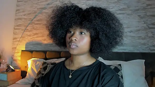 Anneth  M online show from December 2, 7:38 pm